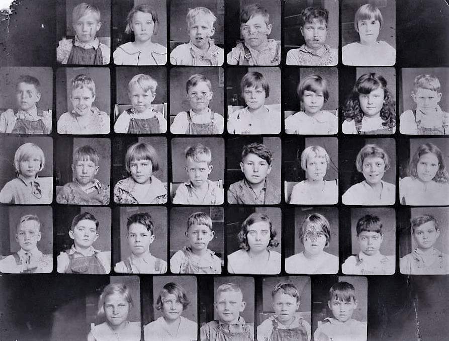 WB School 1932 Facebook